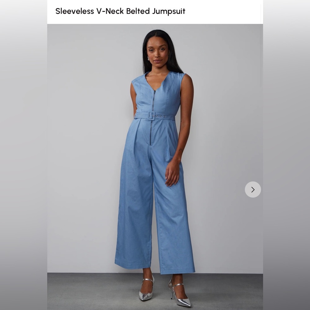 NWT- Sleeveless V-Neck Belted Jumpsuit